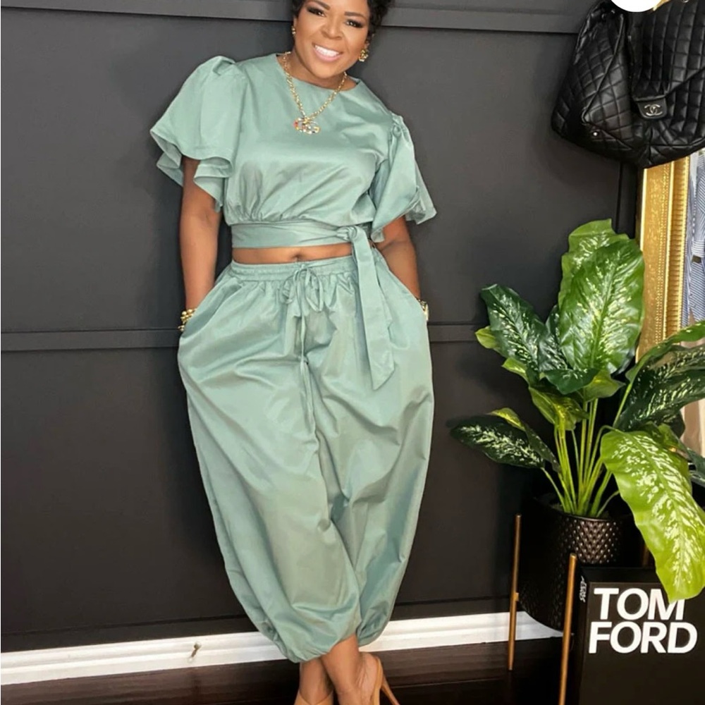 Chic Green Satin Jogger Set with Flutter Sleeves and Tapered Legs